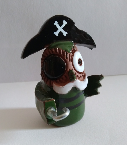 Файл:Орден нежных сов (Сова - пират small).jpg